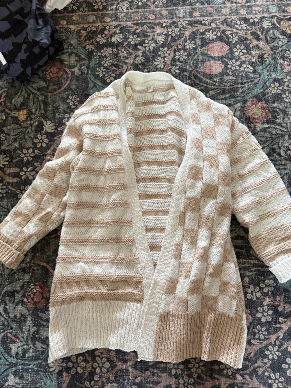 Wishlist Cream and Tan Open-Front Striped Cardigan